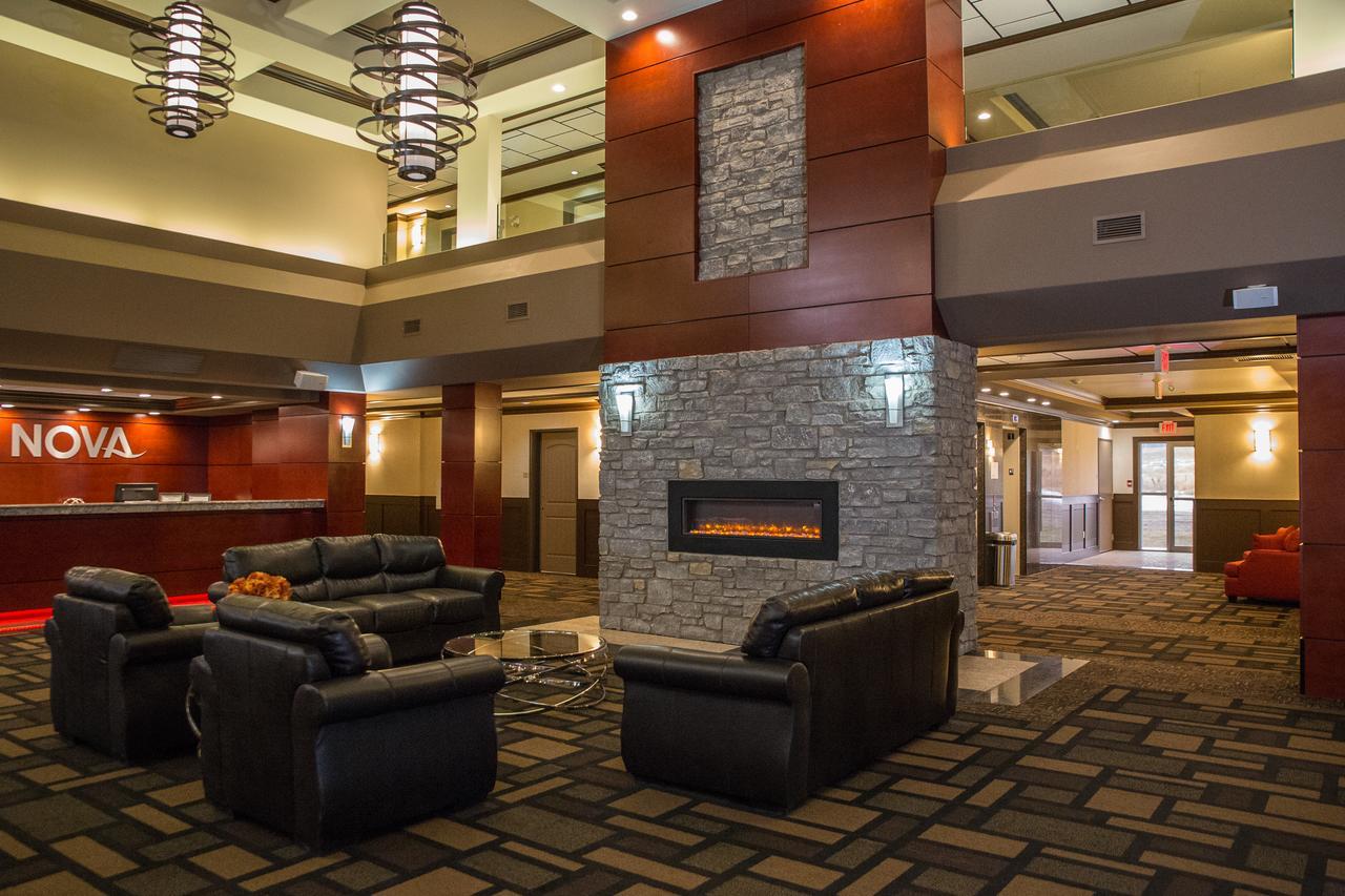 Chateau Nova Peace River Exterior photo